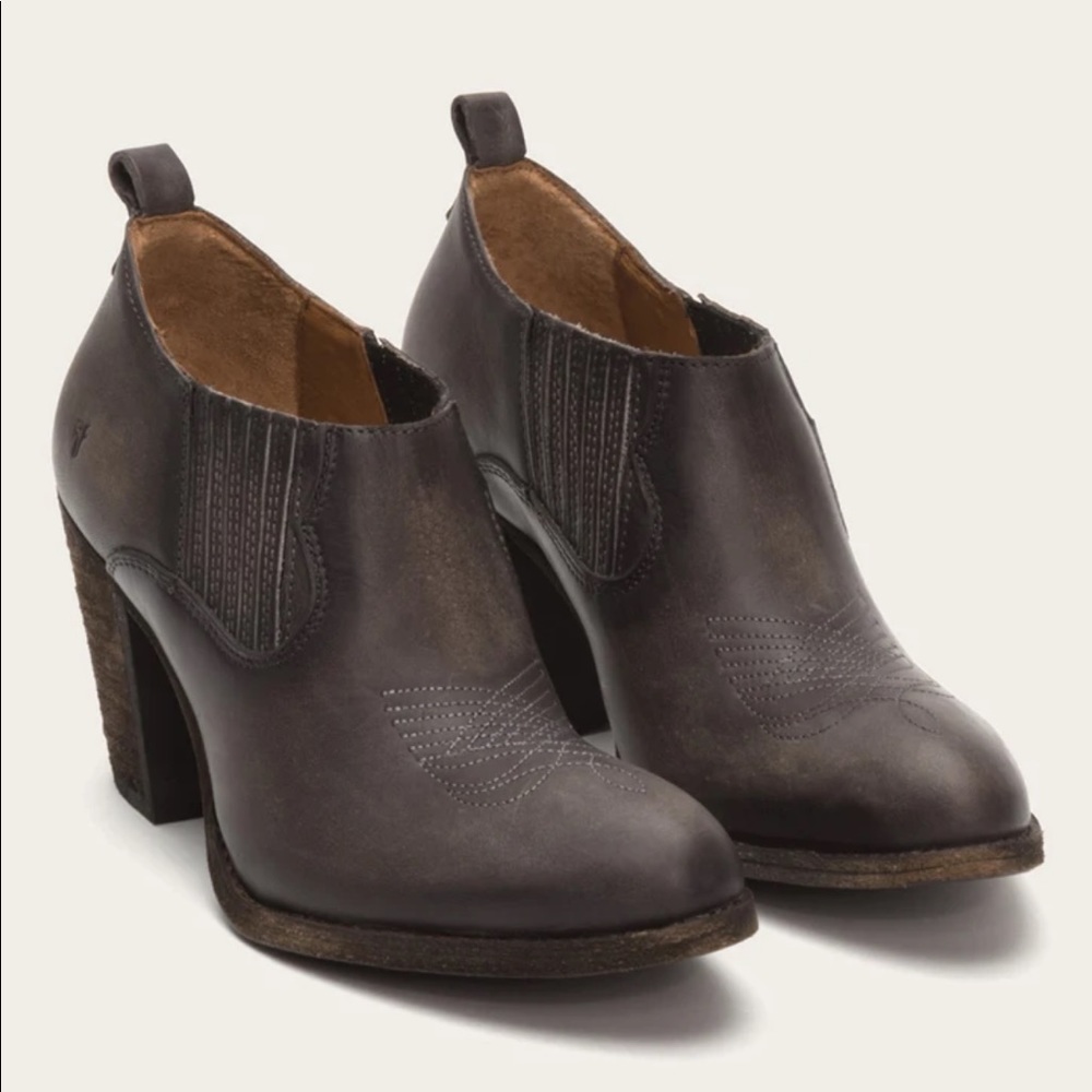 Frye ilana shootie